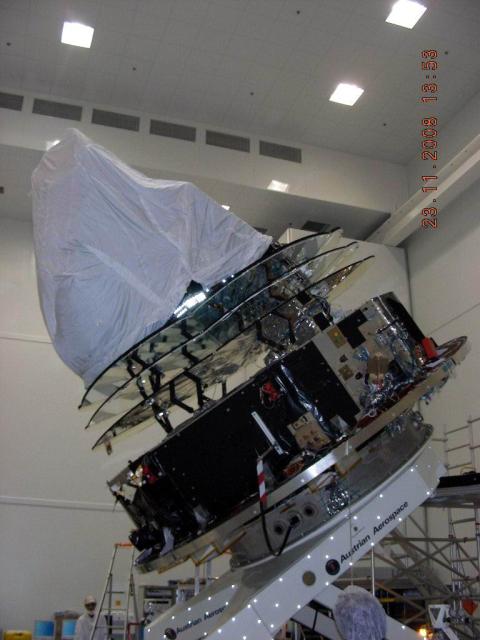 016-Spacecraft back attached on MPT
